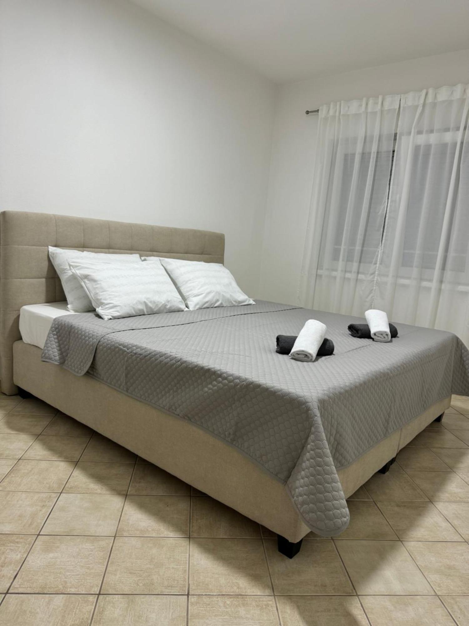 Apartmani Ivano Vir Εξωτερικό φωτογραφία